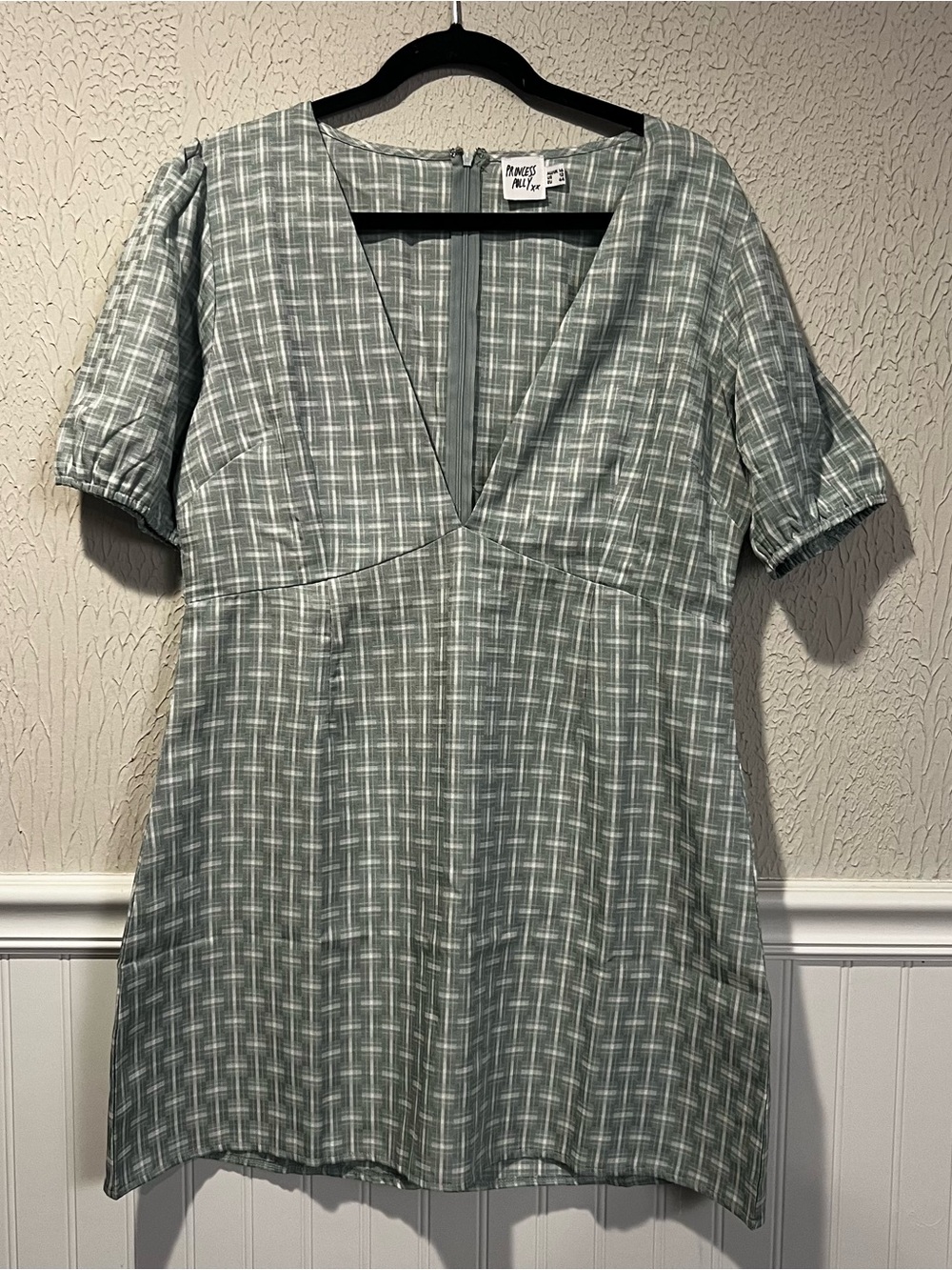 Princess Polly Skylar Rose Sage Green Deep V Neck puff sleeve mini dress size 12 - Picture 5 of 13